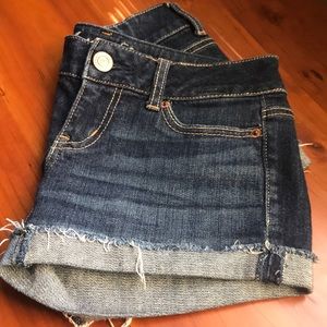 American Eagle low-rise Jean shorts